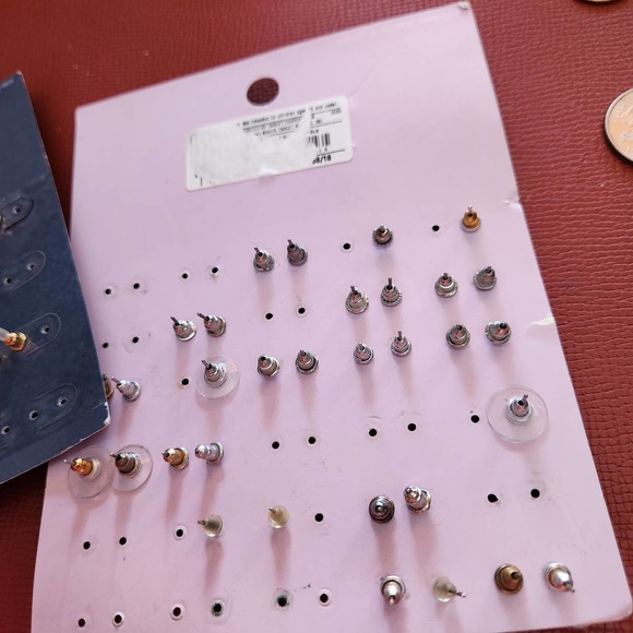 Over 20 NEW Pairs of Nickle Free / Hypoallergenic Earrings Nature, Flowers, Moon - Picture 13 of 14